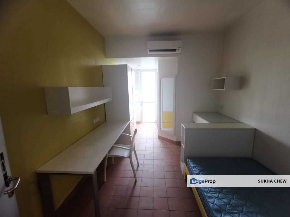 UniVillage  4room Apartmnt Sale (Opp Nottingham U), Selangor, Semenyih