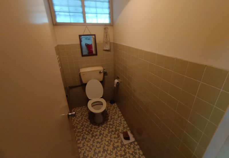 Taman Oug 2 Storey Corner Terrace Suitable For Commercial Usage on Sale