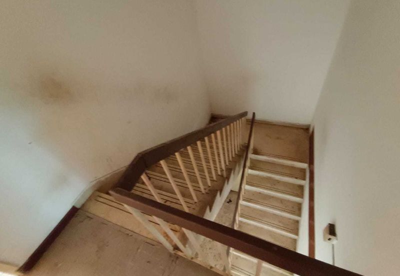 Oug 2 Storey Bigger layout Terrace Intermittent For Sales