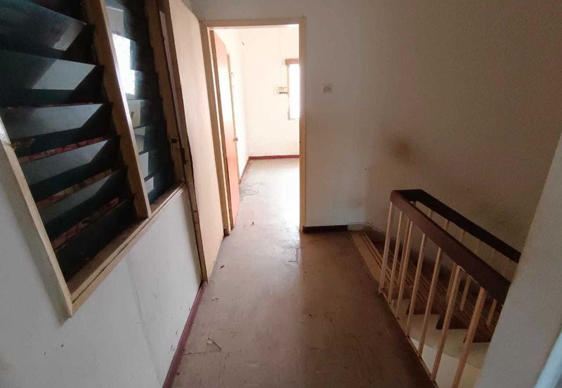 Oug 2 Storey Bigger layout Terrace Intermittent For Sales