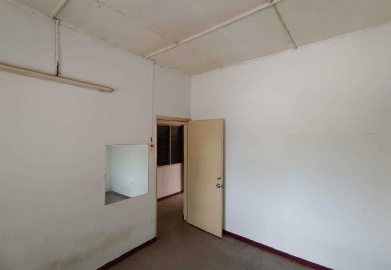 Oug 2 Storey Bigger layout Terrace Intermittent For Sales