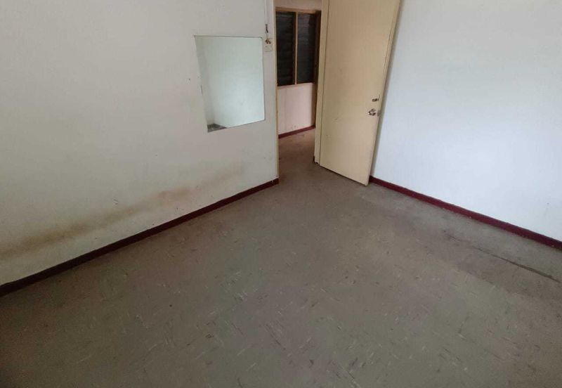 Oug 2 Storey Bigger layout Terrace Intermittent For Sales