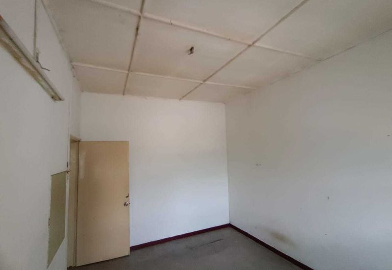 Oug 2 Storey Bigger layout Terrace Intermittent For Sales
