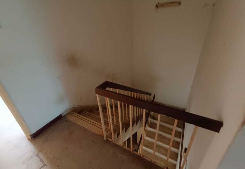 Oug 2 Storey Bigger layout Terrace Intermittent For Sales