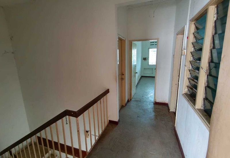 Oug 2 Storey Bigger layout Terrace Intermittent For Sales