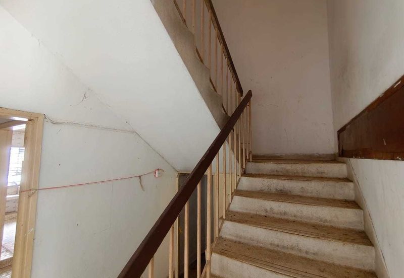 Oug 2 Storey Bigger layout Terrace Intermittent For Sales