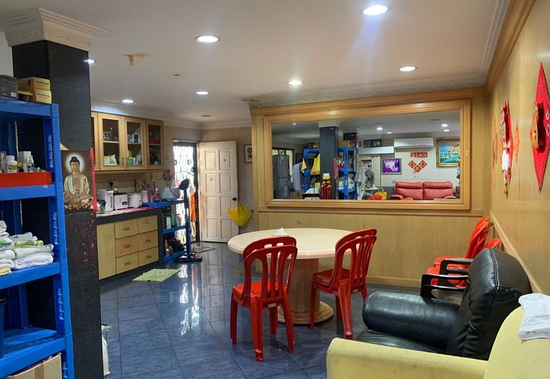 Oug 2 Storey Semi D Corner Facing Park For Sales