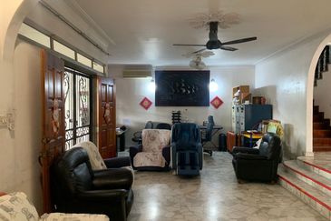 Oug 2 Storey Semi D Corner Facing Park For Sales