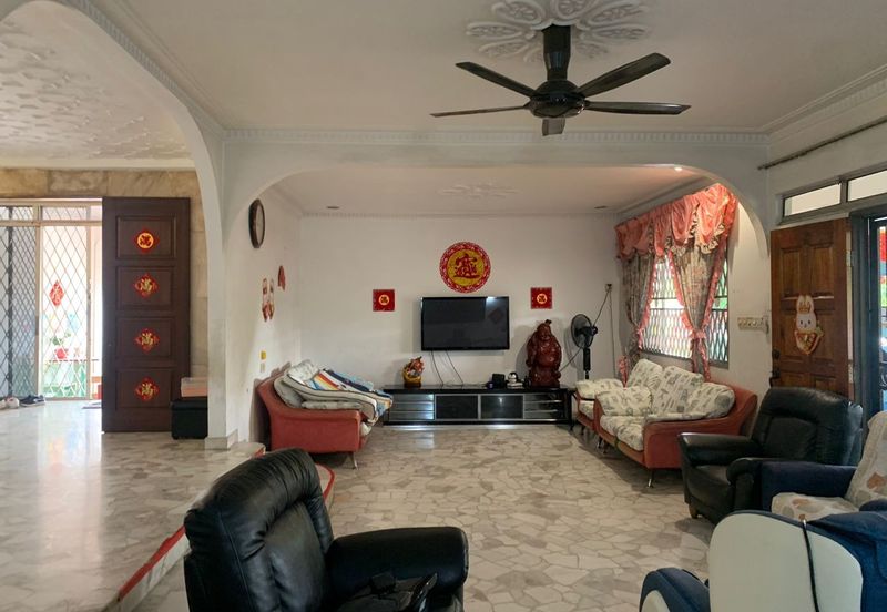 Oug 2 Storey Semi D Corner Facing Park For Sales