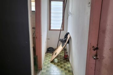 Tmn Oug Basic 2 Storey Terrace House For Sales