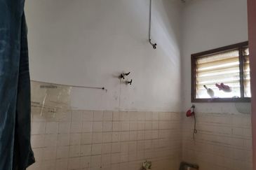 Tmn Oug Basic 2 Storey Terrace House For Sales