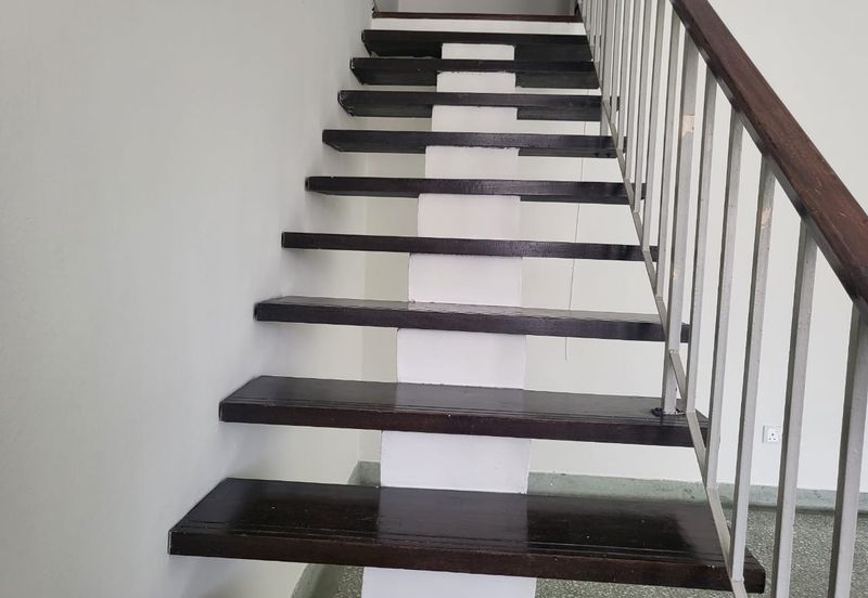 Big Layout OUG 2 Storey Terrace House For Sales