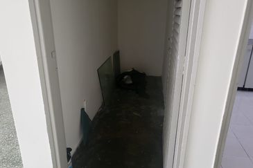 Big Layout OUG 2 Storey Terrace House For Sales