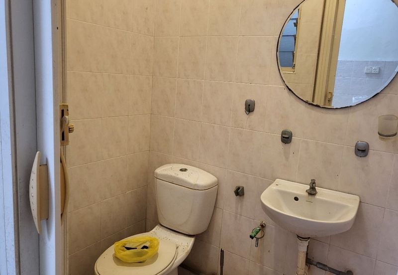 OUG/Happy Garden 2 Storey Terrace House For Sales