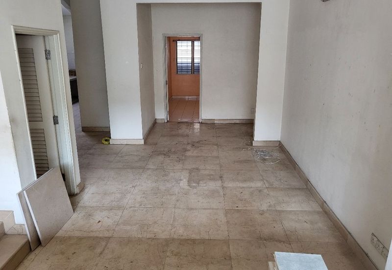 OUG/Happy Garden 2 Storey Terrace House For Sales