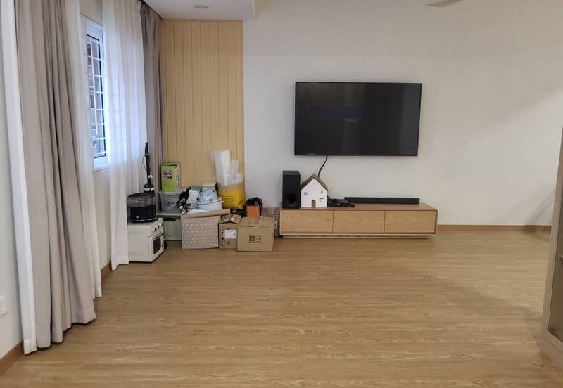 1.5 Storey Terrace House at OUG For Sale