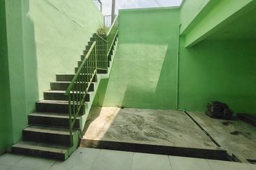 Oug Rebuilt 3 Storey Terrace House For Sale