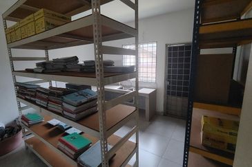 Oug Rebuilt 3 Storey Terrace House For Sale