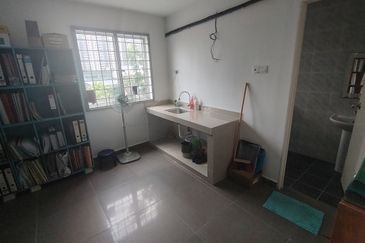 Oug Rebuilt 3 Storey Terrace House For Sale