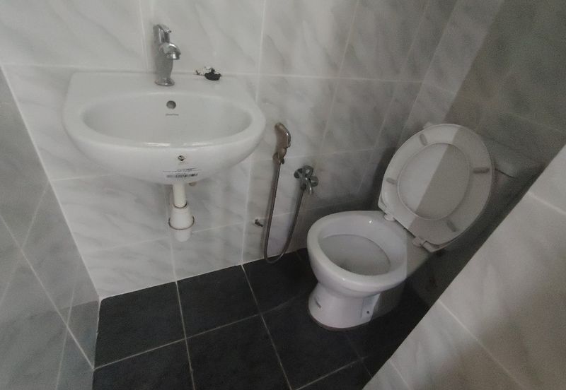 Oug Rebuilt 3 Storey Terrace House For Sale