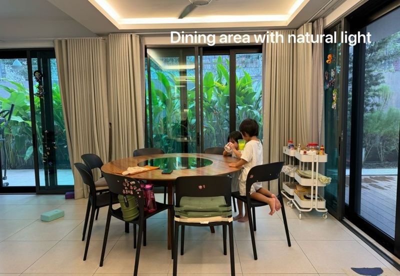 Luxurious Semi Detached House Taman United For Sale