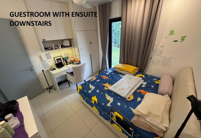 Luxurious Semi Detached House Taman United For Sale