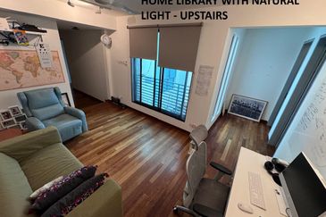 Luxurious Semi Detached House Taman United For Sale