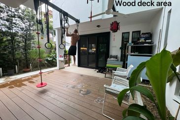 Luxurious Semi Detached House Taman United For Sale