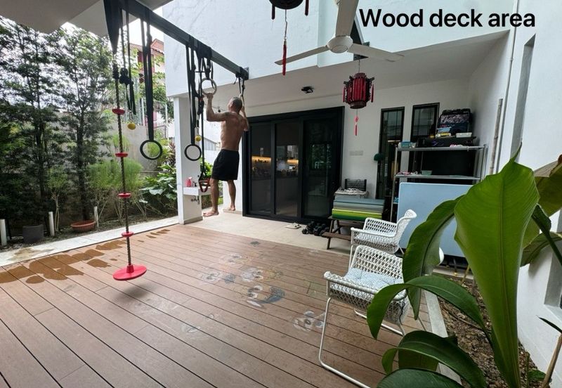 Luxurious Semi Detached House Taman United For Sale