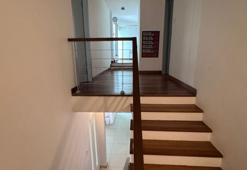 Luxurious Semi Detached House Taman United For Sale