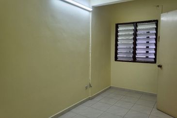 2-Storey Terrace House Taman OUG For Sale