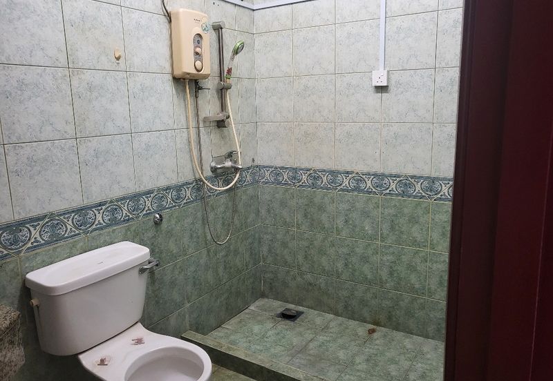 2-Storey Semi Detached House Old Klang Road For Sale