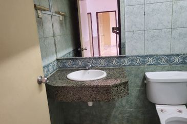 2-Storey Semi Detached House Old Klang Road For Sale