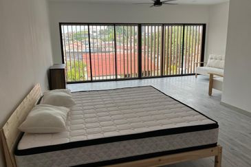 Newly Built 2 Storey Semi detached House For Sales