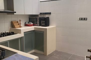 East Residence @ KLGCC