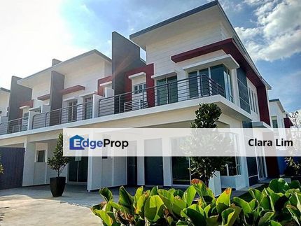 {Force Sales Below Market Value} 26x70 2sty KLIA, Selangor, Sepang