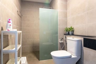 RM3xxk KL Sg Besi Project, 100m LRT MRT KTM