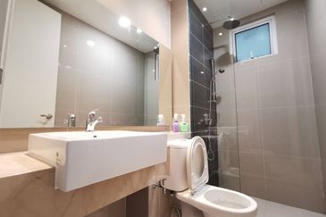 RM3xxk KL Sg Besi Project, 100m LRT MRT KTM