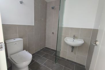 Developer landed unit from 500k only.2023 complete