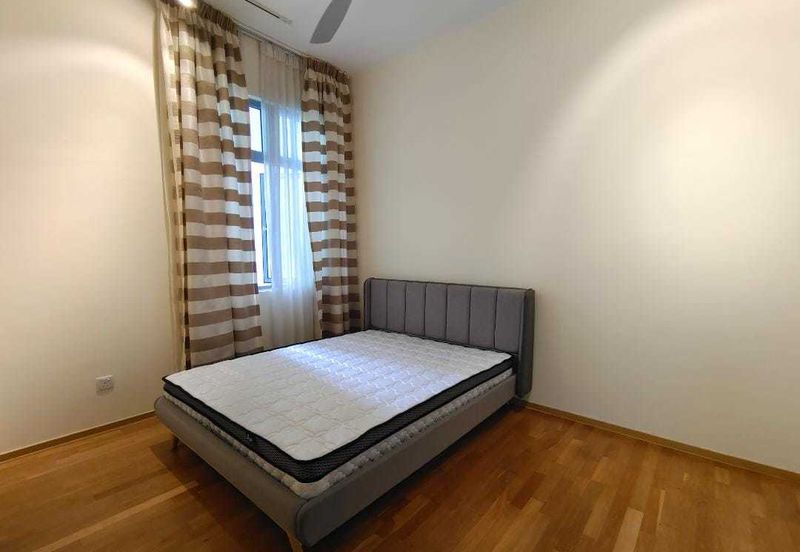 Symphony Hills Schubert