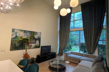 Symphony Hills Schubert