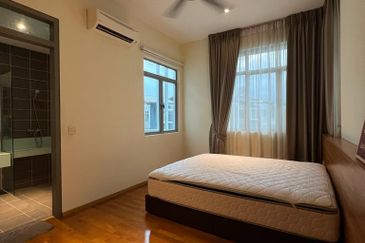 Symphony Hills Schubert