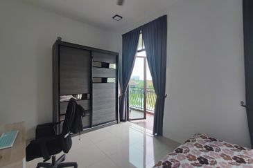 Isle of Kamares, Setia Eco Glades