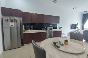 Isle of Kamares, Setia Eco Glades