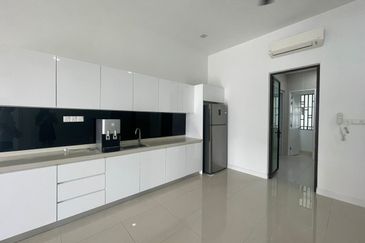 Isle of Kamares, Setia Eco Glades