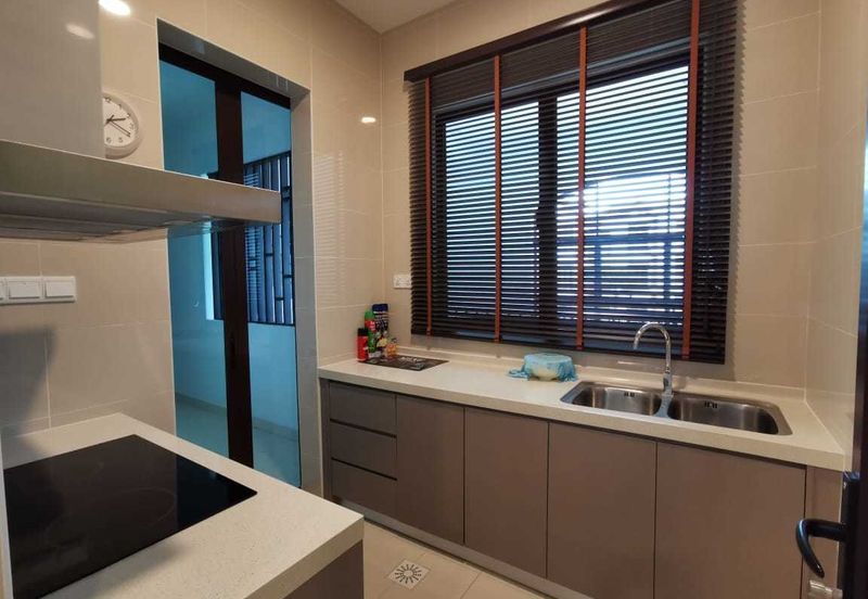 Isle of Kamares, Setia Eco Glades