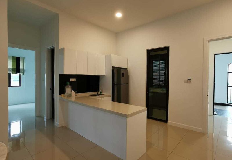 Isle of Kamares, Setia Eco Glades