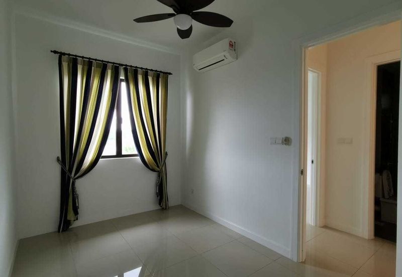 Isle of Kamares, Setia Eco Glades