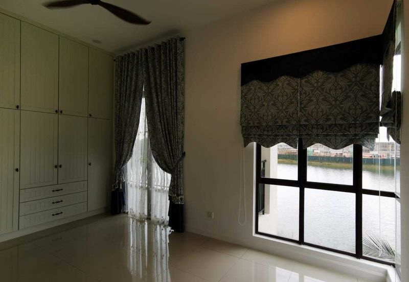 Isle of Kamares, Setia Eco Glades