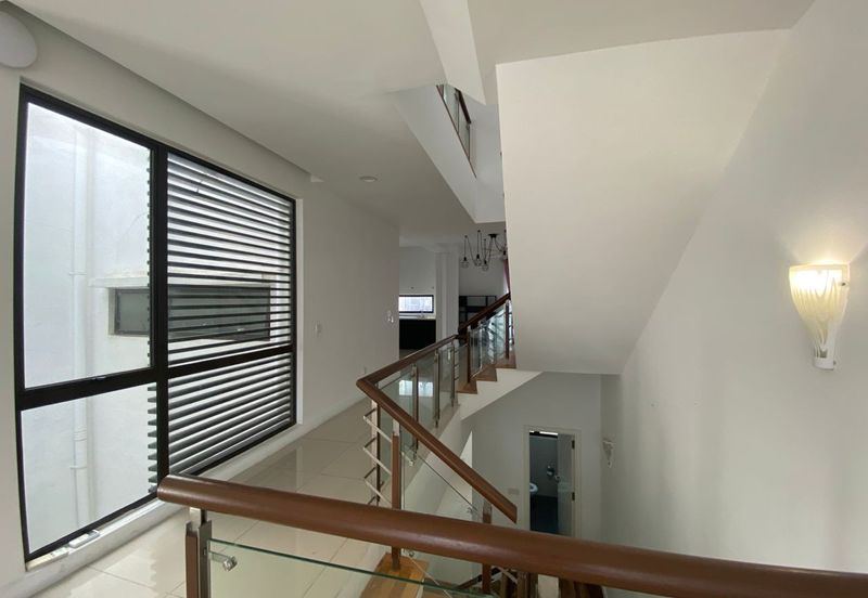 Symphony Hills Mozart